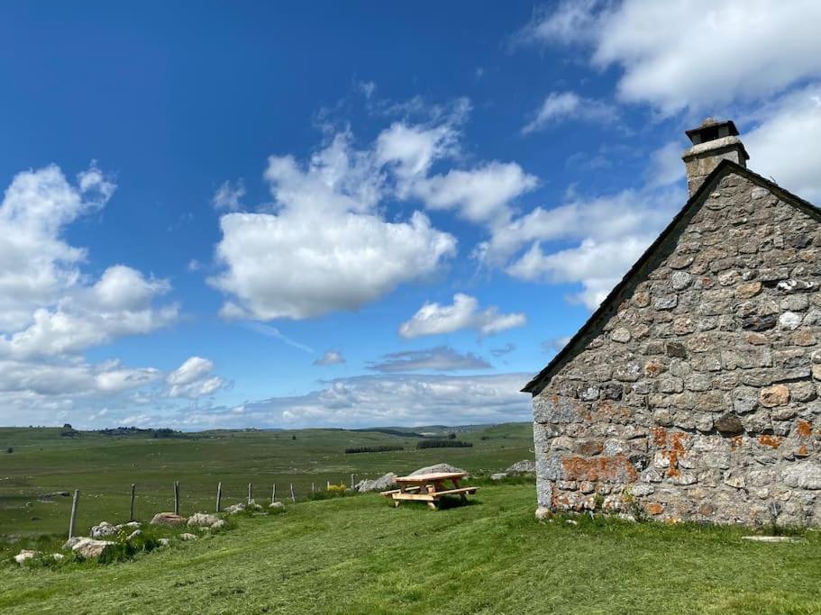 Buron Coeur D'Aubrac Villa Marchastel  Exterior photo